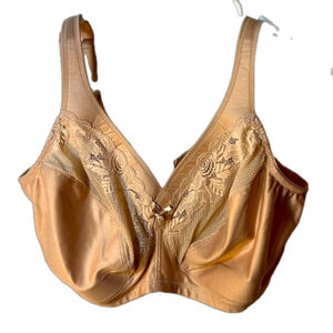glamorise nude wireless unpadded lace bra Size 48 DD